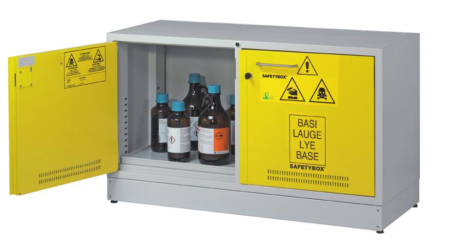 Armarios de seguridad con aspiración para almacenamiento de productos químicos, ácidos y bases, según el Test TÜV PP 51021:1996 y la norma EN 61010-1.