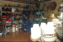 Taller de Benito Meliso. Demostración de acabado del sombrero en máquina.2015 Se visitó la Cooperativa que asocia a mujeres artesanas de Sandoná, en donde se les.