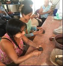 Integración con las nuevas generaciones taller demostrativo participativo La Chamba 2015 Una de las mayores inquietudes de los artesanos visitantes fue acerca de la forma como resolvían la