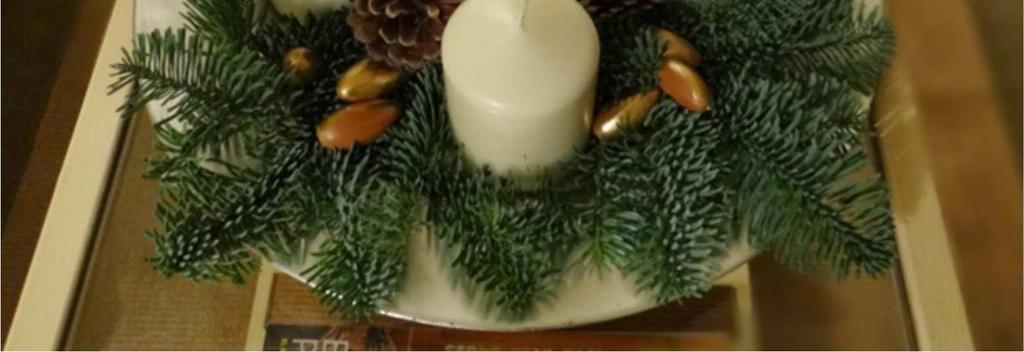 significar el nacimiento de Jesús: esta vela suele ser de color blanca y estar en el centro).