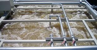 4 1.- Tratamiento de residuos industriales (RILES) Los RILES corresponden a todo fluido que es parte de un proceso industrial que ya no es utilizado y que es descargado fuera de la planta, ya sea a