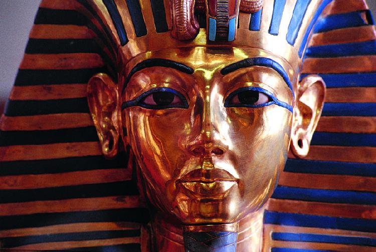noches Descubre la "Tierra de los Faraones" en un viaje de 8 días, donde d isfrutarás de un placentero crucero por el Nilo visitando sus Templos y u na vez en el Cairo te maravillarás ante la visión