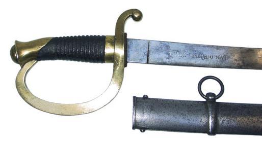 83 Artillería, sable para tropa á caballo, Md. 1862. Hoja (790 x 30 mm flecha 35 mm) inscrita en anverso Fca.