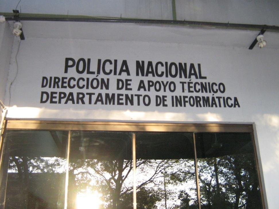 Policía Nacional Dentro de la Policía Nacional las dependencias