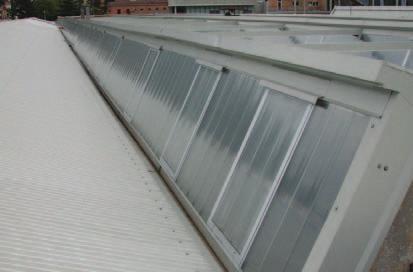 V. y al granizo Aislamiento térmico Gran resistencia a la carga DESCRIPCIÓN Para la ventilación del inmueble, los sistemas practicables arcoplus permiten colocar en el cerramiento ventanas