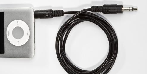 35 Cable auxiliar estéreo de coche para ipod, iphone y reproductores MP3. Conecte los dispositivos de audio en la entrada AUX de cualquier altavoz, en el coche o en casa Cable flexible.