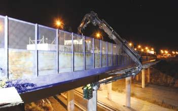 reparación o mantenimiento en puentes y viaductos con barreras antivandálicas disponemos de plataformas elevadoras