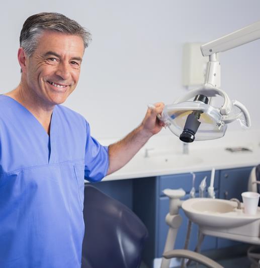 Servicios Dentales Hasta $1,000 cada año PREVENTIVOS 1 visita cada 6 meses: Examen Oral Limpiezas Fluoruro Rayos-X (7 anual) $0/20% OON COMPRENSIVOS * Emergencias
