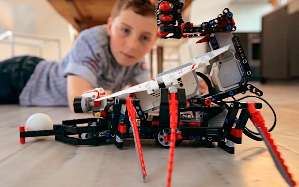 LEGO-Minds Aprendizaje STEM instantáneo con la mejor solución de robótica Con el programa LEGO-Minds el mayor