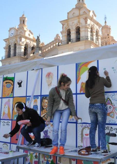 Córdoba Feria Internacional de Artesanías Abril Asistentes: 400 mil personas (30 %