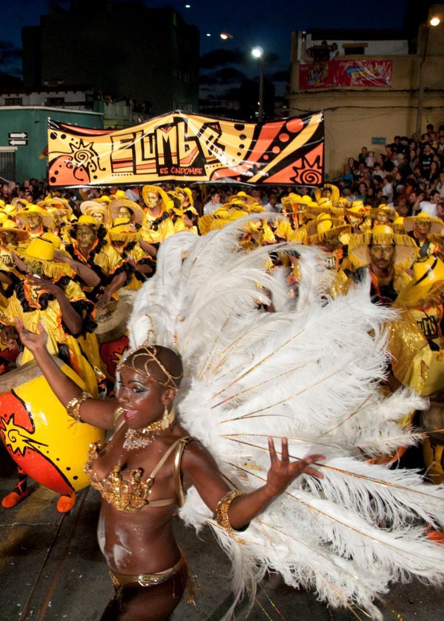 Montevideo Desfiles de Carnaval y Llamadas 22 de enero / 5 y 6 de febrero / Carnaval Asistentes: 75