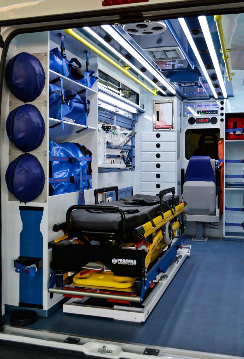 DUCATO L3 H2 DISEÑO A MEDIDA SOLUCIONES PERSONALIZADAS El sistema de fabricación de mobiliario y soportes desarrollado por Rodríguez López Auto permite diseñar el interior de la ambulancia según las