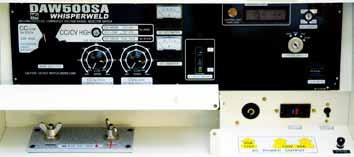 Soldadora de 500 amperes DAW500SA Esta soldadora de CC (Corriente Constante) CV (Voltaje Constante) proporciona hasta 500 amperes de corriente CD para soldar.