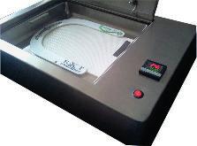 Water Bath & Oven Calentador de agua Material: Acero inoxidable Para uso de material termoplástico (máscaras cabeza, cuello y hombros).