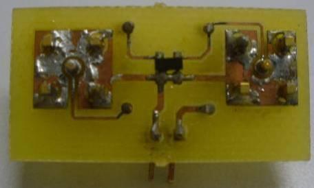 configuración que la del circuito de prueba pero ahora añadiendo el LED a la salida del circuito controlador.