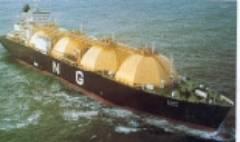 Buques Gaseros - L.N.G. Carrier Son buques de transporte de gas Natural o gas licuado. Son muy sofisticados interiormente y de una alta tecnología que se traduce en un alto costo de construcción.