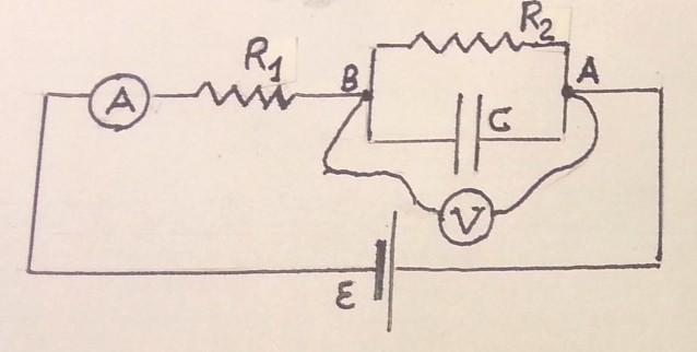 que los alumnos afiancen sus conocimientos sobre el tema. Aquí montamos un circuito con un condensador electrolítico en paralelo y dos resistencias de valor diferente.