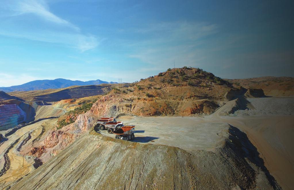 MARÍA Se localiza en el estado de Sonora, su operación es de tajo abierto y su capacidad nominal de trituración es de 27,000 toneladas diarias.