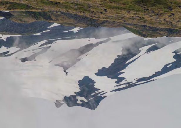 Iniciamos ruta hacia la Península de Snæfellsness, en cuyo extremo se encuentra el glaciar Snæfellsjökull, que inspiraría a Julio Verne para escribir su novela Viaje