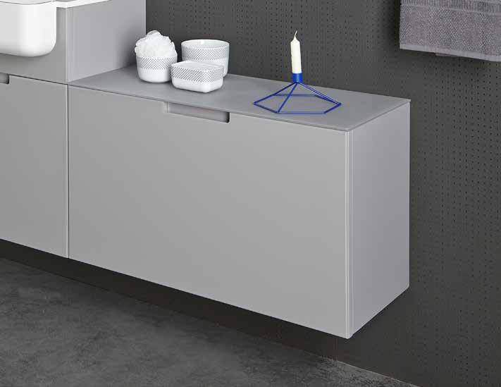 128 Drawers with opening handle (TC), only applicable for glossy Glass and matt Glass finishes. 6 mm top (ST367) in Cuarzo 279 matt Glass.