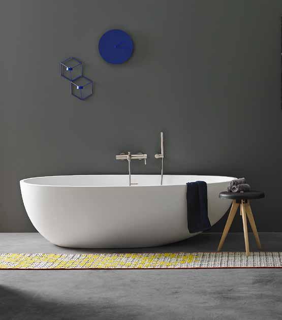 bathtubs GOUT free-standing matt Solidsurface bathtub.