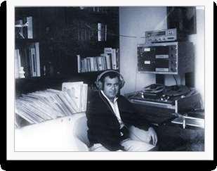 En1965, Joaquín Vargas Gómez, en una de sus visitas a los Estados Unidos descubrió, a través del radio de