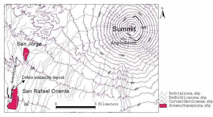 Memoria Técnica de los Mapas de Escenarios de Amenaza Volcánica Protuberancia en flanco SSE Foto 4: La flecha indica la protuberancia en el flanco sureste a 1900 m de altitud.