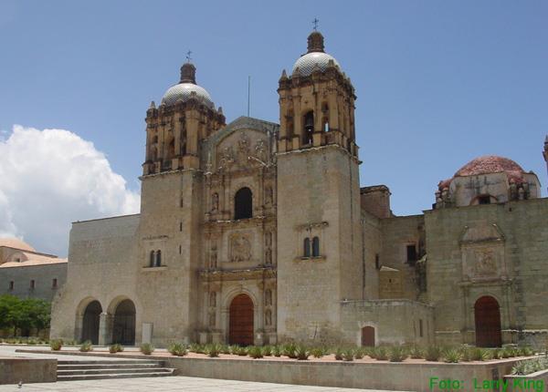 Templo y ex-convento de Santo Domingo Siglo XVI (Oaxaca, México) Este conjunto monumental fue construido entre los años 1570 y 1666.