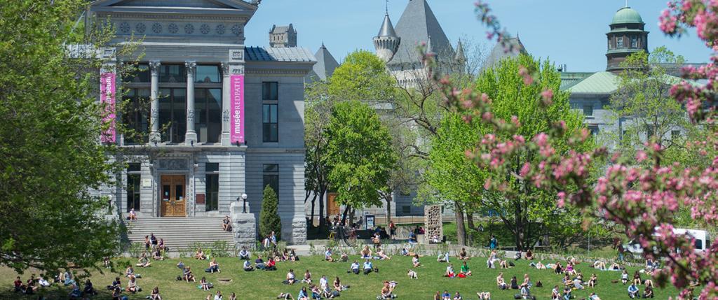 Cada año, numerosos estudiantes mexicanos realizan en Québec estancias de movilidad o cursan programas de posgrado, gracias a los apoyos del gobierno de Québec y de sus instituciones educativas.
