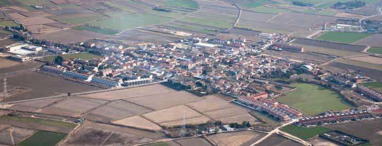 Osera de Ebro 1495: 39 fuegos (195 h. aprox.); 1900: 497 h.; 2010: 473 h. Osera, en la misma orilla del Ebro, es pueblo de larga tradición fluvial.