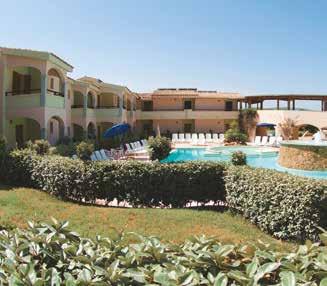 comunes y parking no vigilado. A 250m de la playa. El hotel situado en una posición panorámica y tranquila, se inserta en un entorno de vegetación mediterránea.
