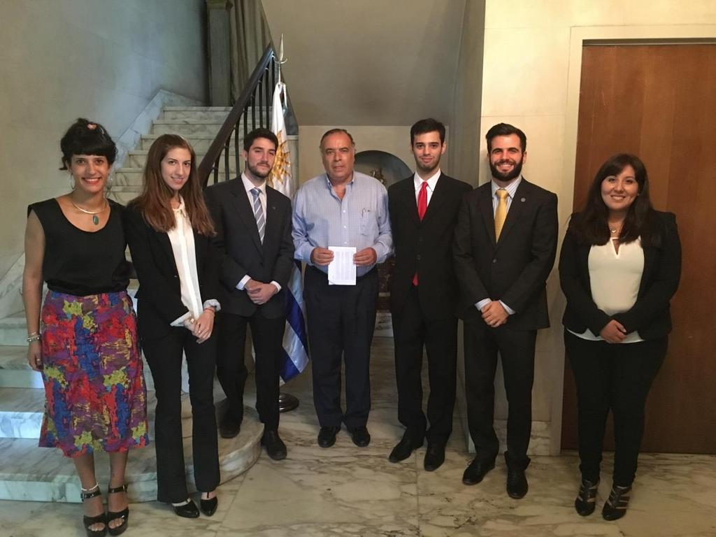 Embajada de Uruguay.La Delegación de la UNLaM con el Embajador de Uruguay en Argentina, Dr. Hector Lescano Fraschini VISITA A LA EMBAJADA DE EE.UU.