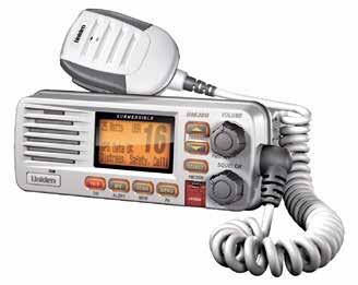 Radios Marinos UM-380 Radio Móvil Marino VHF 25 W Fabricado en Ambiente ISO 9001:2008 Aprobado por la FCC 3 Años de Garantía Rango de Frecuencia: Tx: 156.025-157.425 MHz Rx: 156.050-163.