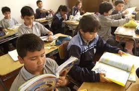 En Chile, la tasa de escolaridad de enseñanza básica es de un 98%.