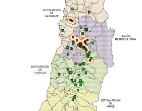 La distribución geográfica de los planteles reaccionantes se concentró, mayoritariamente, en las regiones Metropolitana, V y VI, donde se registraron 26 casos en la primera y uno en las dos restantes
