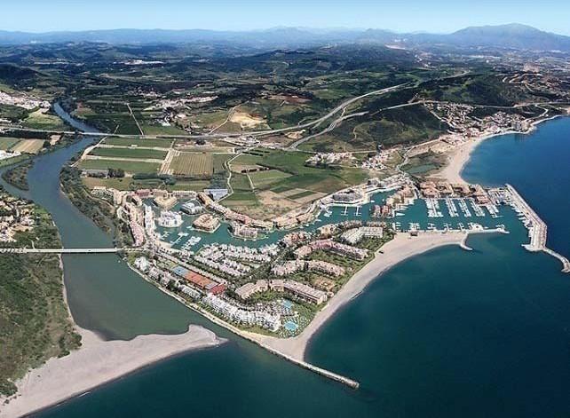 Figura. Vista aérea del Puerto de Sotogrande.