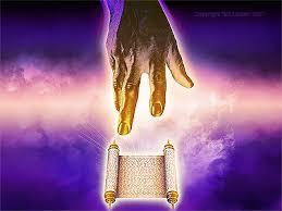 Ezequiel 3:1-3 1 Y me dijo: «Hijo de hombre, come lo que se te ofrece; come este rollo y ve luego a hablar a la casa de Israel».