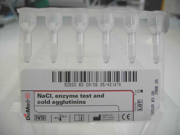 Investigación de crioaglutininas Página 2 de 5 1 Técnica en gel: MATERIAL: pipeta automática de 50, 25 y 10 lambdas (pipeta DiaMed) Tubos de hemólisis (12 x 75 mm) Pipetas Pasteur Nevera a 4ºC (puede