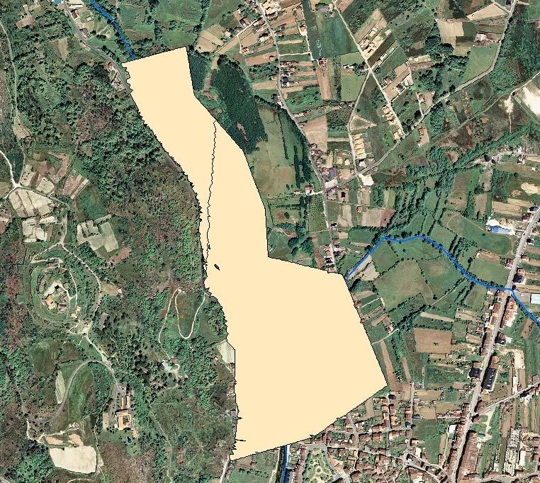 A continuación puede observarse la información relativa a la capa de población para una zona inundable en el estudio perteneciente al municipio de Verín (Orense), pudiéndose observar la delimitación