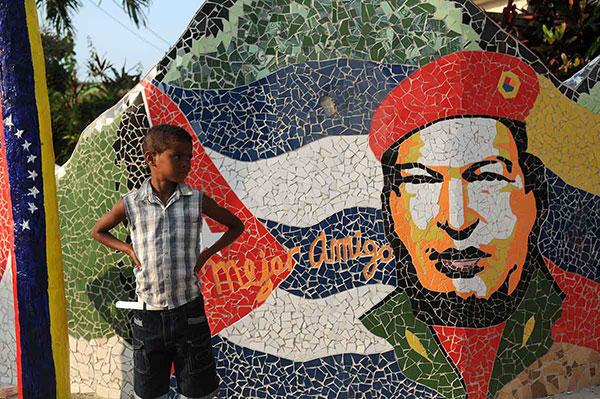 La naturaleza de «jodedor cubano» de Fidel se mostró en disímiles ocasiones, como la noche en que se batió en partido amistoso de béisbol contra Chávez en el Latino.