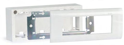 WP-194CJ Caja de superficie para 3 paneles de conexión. Medidas 194 x 81 x 42 mm fondo.