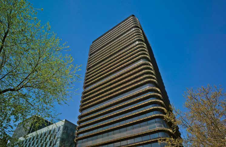 Gmp fue la primera inmobiliaria española en obtener, en 2009, la triple certificación por parte de AENOR de un Sistema Integrado de Gestión de Calidad, Ambiental y Seguridad y Salud en