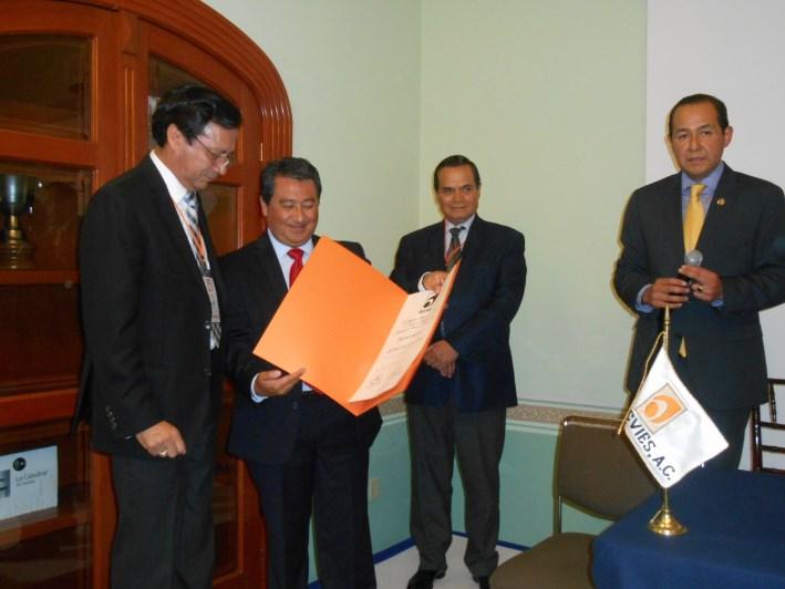 La XLIII Asamblea General Ordinaria votó, por unanimidad, a favor de la propuesta del M. en A. Ignacio Gutiérrez Padilla, Presidente Electo. LA MTRA. MA.