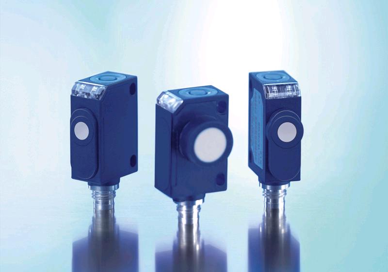 Los sensores zws están entre los sensores ultrasónicos más pequeños que pueden conseguirse en el mercado con carcasa rectangular y botón de presión Teach-in.