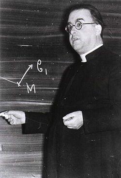 17 DE JULIO AÑO 1894 Nace el astrónomo Belga Georges Henri Lemaitre.