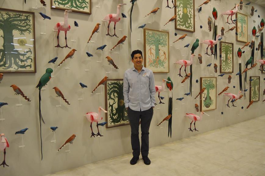 EL MUSEO TAMAYO ARTE CONTEMPORÁNEO abrió para el disfrute del público la instalación Eduardo Sarabia. Serpiente emplumada y otros festejos, proyecto más reciente del artista mexicano-estadunidense.