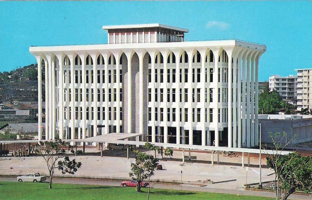UNIVERSIDAD NACIONAL DE PANAMÁ La Universidad de Panamá (UP, también conocida popularmente como La