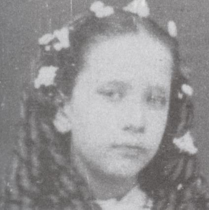 Concepción Cabrera de Armida: Nació en San Luis Potosí, el 8 de diciembre de 1862, y el 3 de marzo de 1937, a los 75 años falleció, una laica católica seglar, esposa y madre de familia, fundadora de