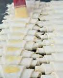 200 g queso añejo rallado MÉTODO DE TRABAJO RELLENO DE QUESO Mezclar los dos tipos de queso.