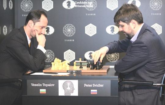 Las dos próximas rondas tendrán dos focos principales: uno, sobre Anand, que se enfrentará consecutivamente a Caruana y Kariakin; el otro, sobre Aronián, quien debe confirmar su buena forma (a pesar